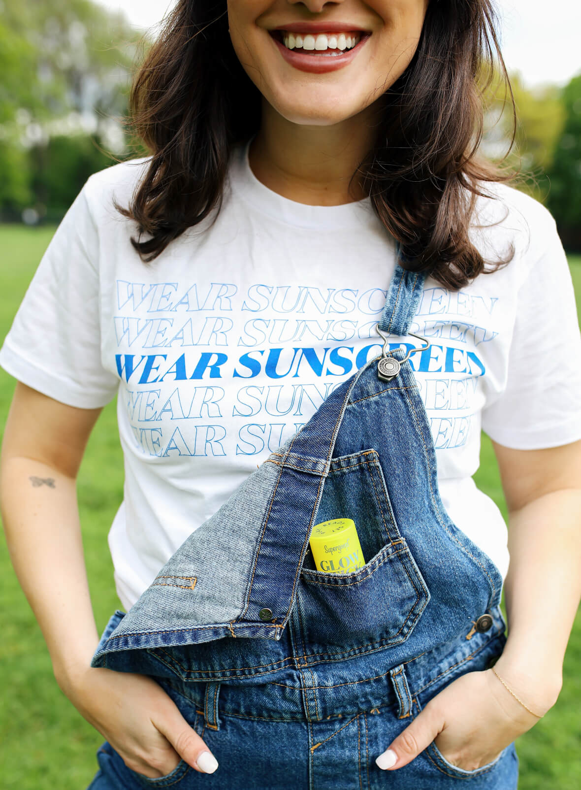 Lleva camiseta con protector solar - Imagen 2